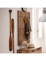Painel Pendurador de Roupas e Chapéus feito em Madeira Maciça na cor marrom com o acabamento Rustic Wood | Coleção Santo